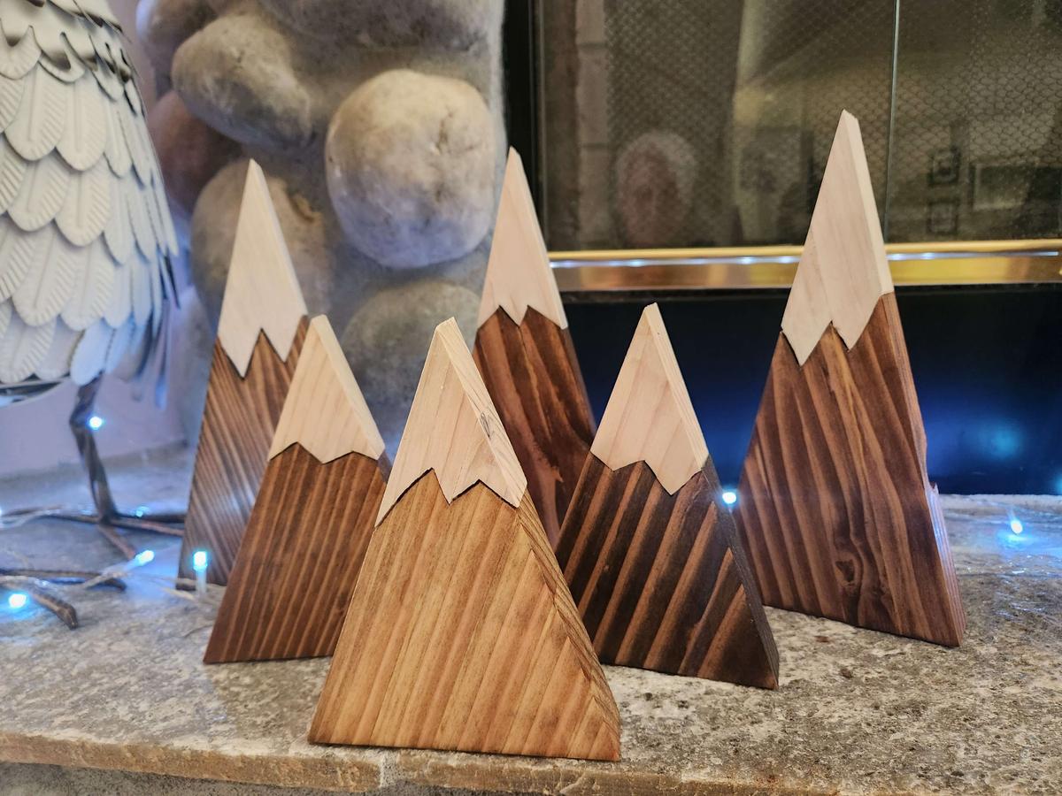 wood crafts by DW Crafts
