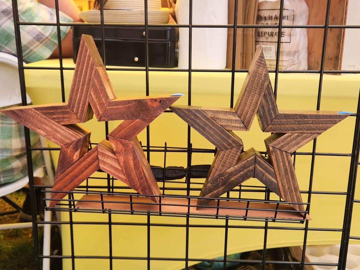 wood crafts by DW Crafts