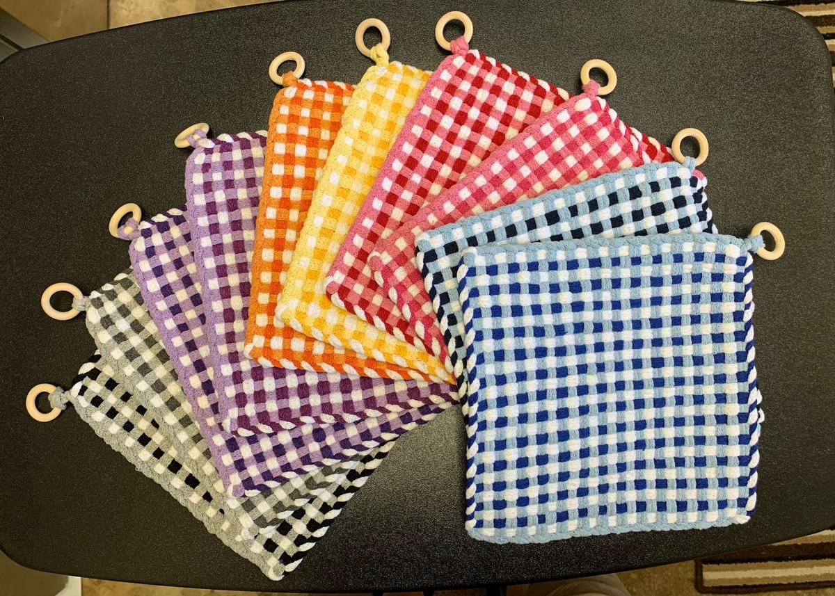 custom handmade potholders by Loopsalooza